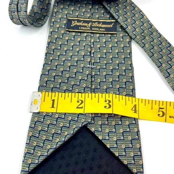Graham & Lockwood 100% Silk Tie - Picture 5 of 5